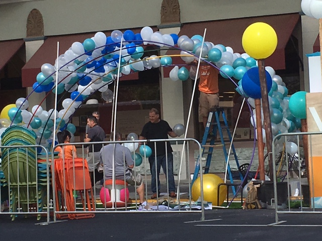 It's 10:20 a.m. and they're still blowing up balloons in Sacramento. Photo: Melanie Curry