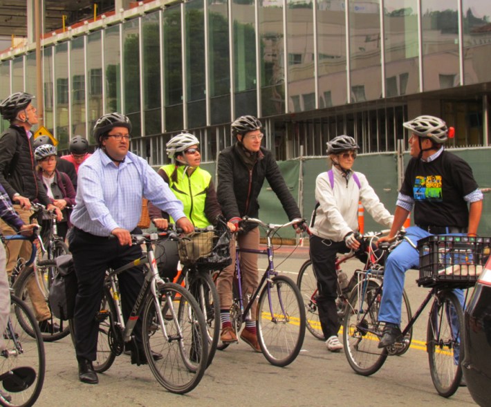 Berkeley's Mayor Jesse Arreguin led a bike ride through town. Photo by Melanie Curry