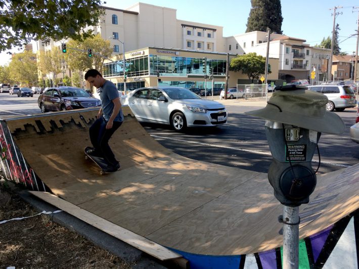Bonzing skateboards set up a ramp for play at Lake Merritt in Oakland. Also, the parking meter did double duty as a hat/phone holder. Photo: Melanie Curry/Streetsblog