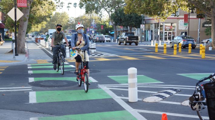 New parking-protected bike lanes on Telegraph Ave in Temescal. Image: Bike East Bay